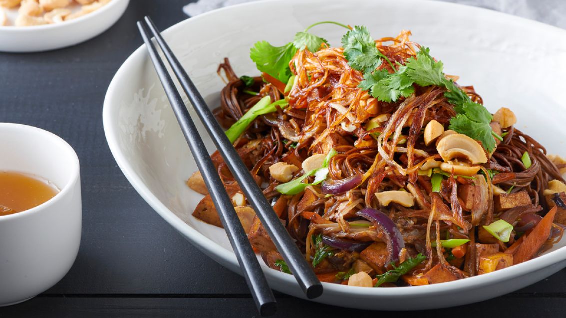 Smažené nudle s tofu